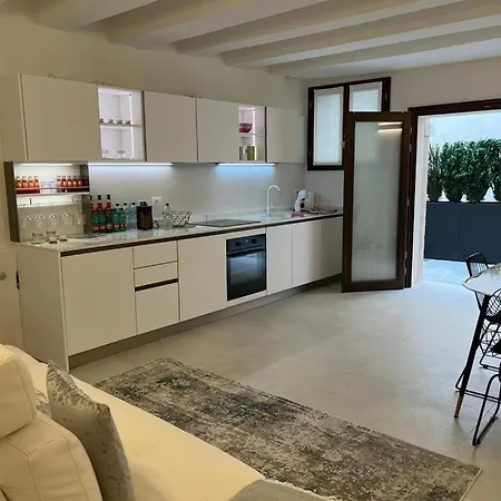 Immobiliare Nk Palazzo Bonvicini Apartamento
