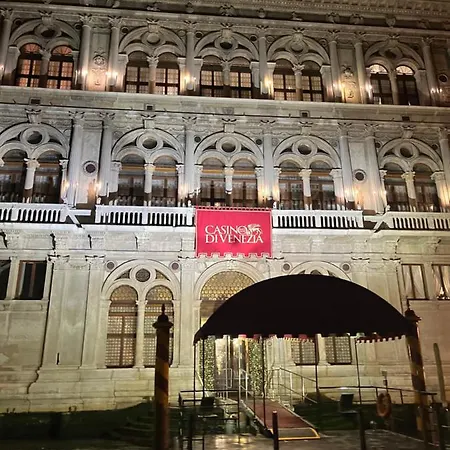 Immobiliare Nk Palazzo Bonvicini Apartamento