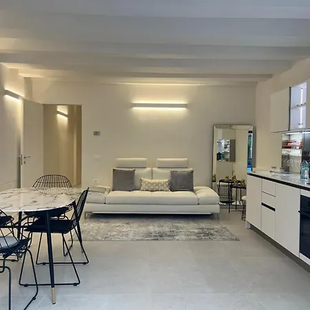 Apartment Immobiliare Nk Palazzo Bonvicini *